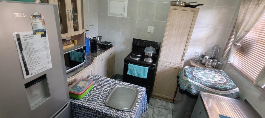 2 Bedroom Property for Sale in Sidwell Eastern Cape